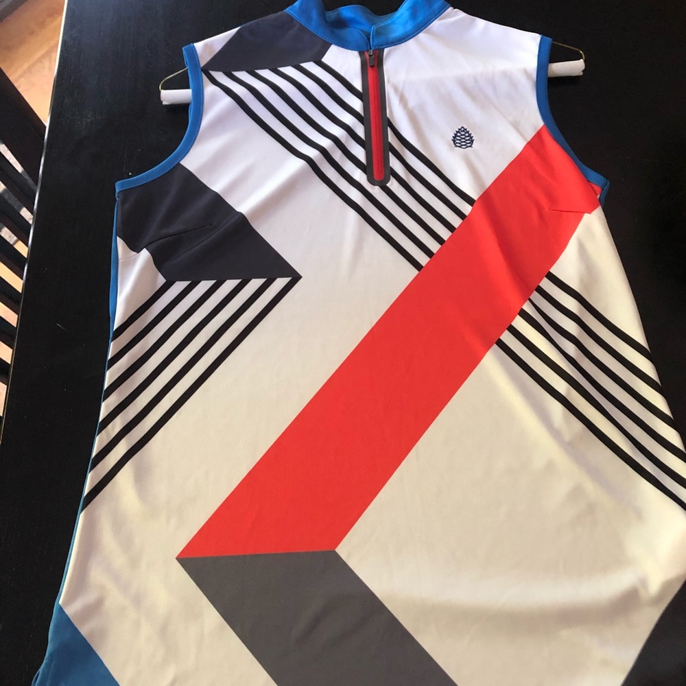 Bermuda Sands medium golf sleeveless polo